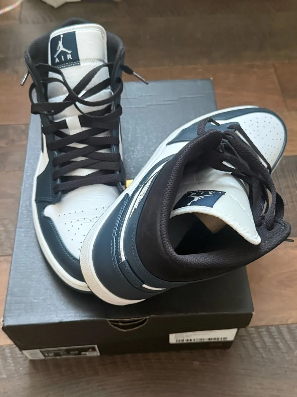 Jordan Men’s White and Black Low-Top Sneakers
